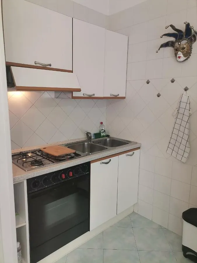 Zsuzsa Lak Lägenhet Mestre Italien